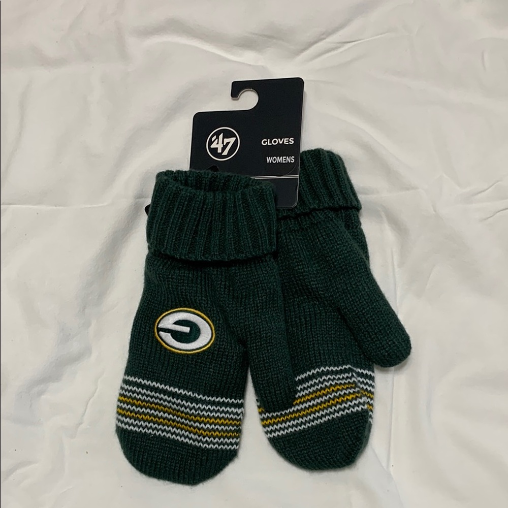 47 Brand Green Knit Mittens